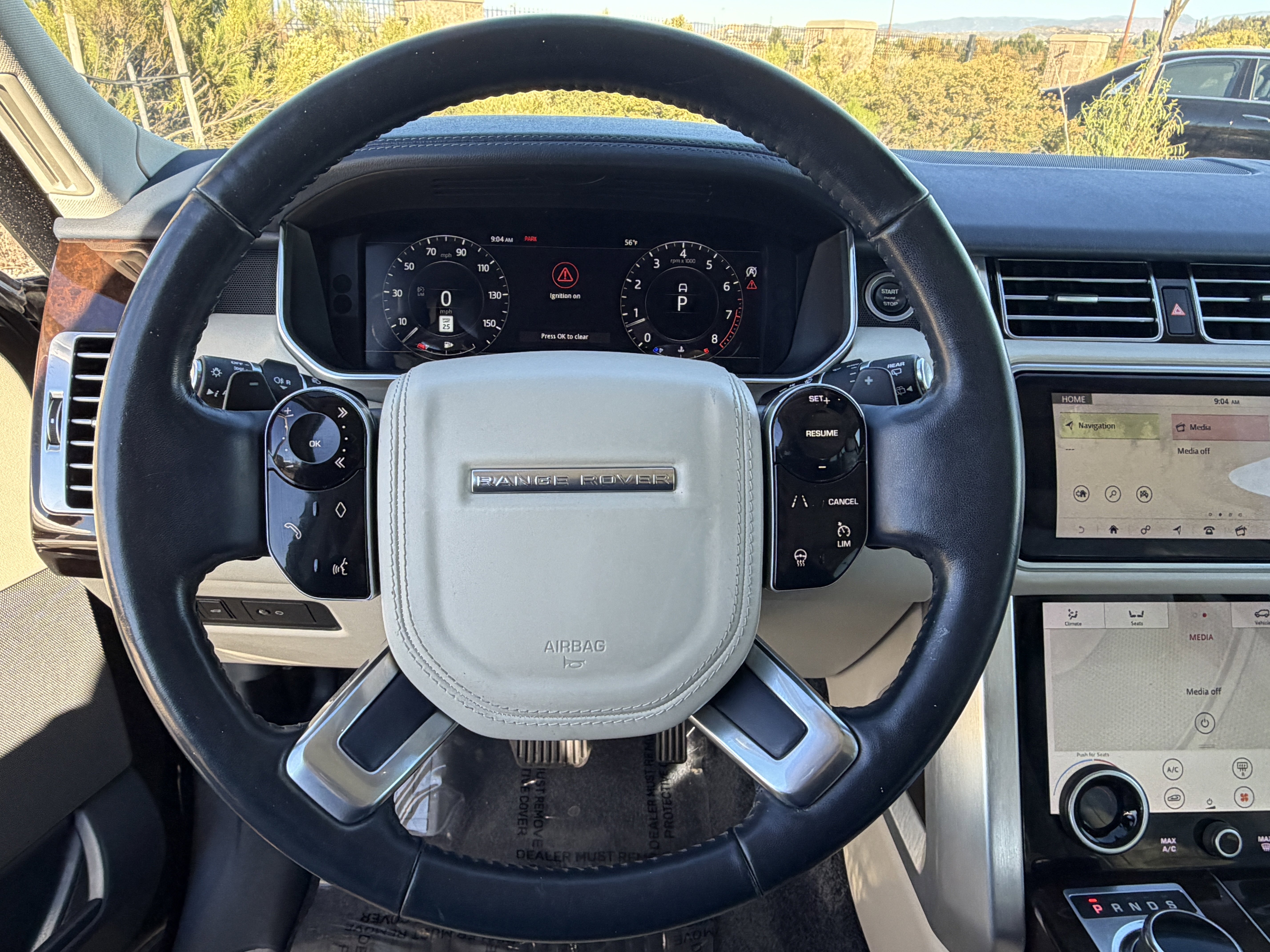 Used 2020 Land Rover Range Rover HSE image 23