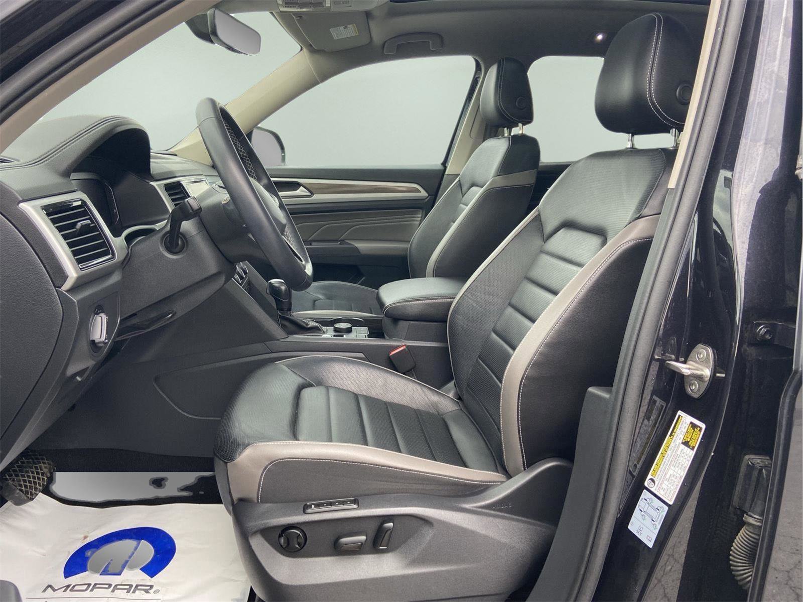Used 2021 Volkswagen Atlas SEL Premium AWD/4WD image 23
