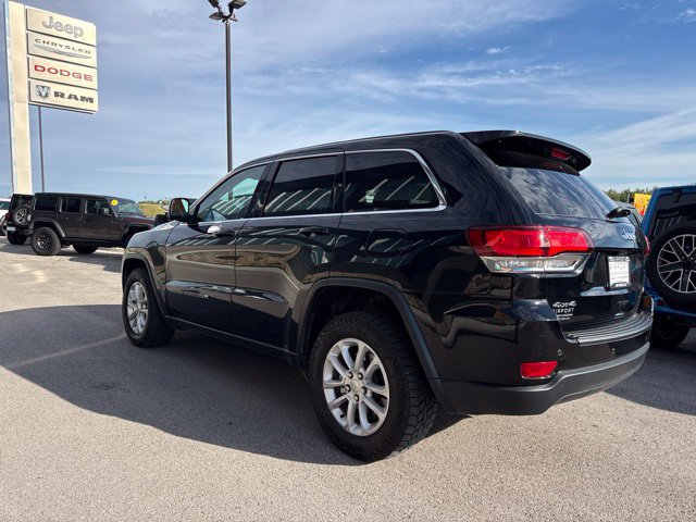 Used 2022 Jeep Grand Cherokee Laredo E AWD/4WD image 6