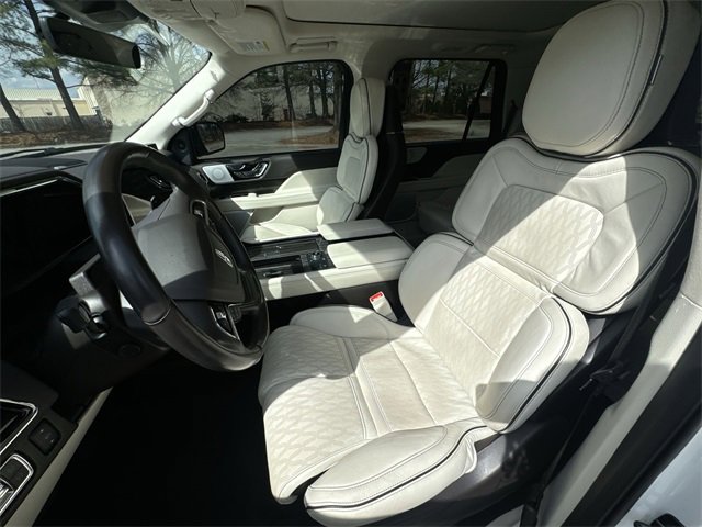 Certified 2024 Lincoln Navigator Black Label image 11