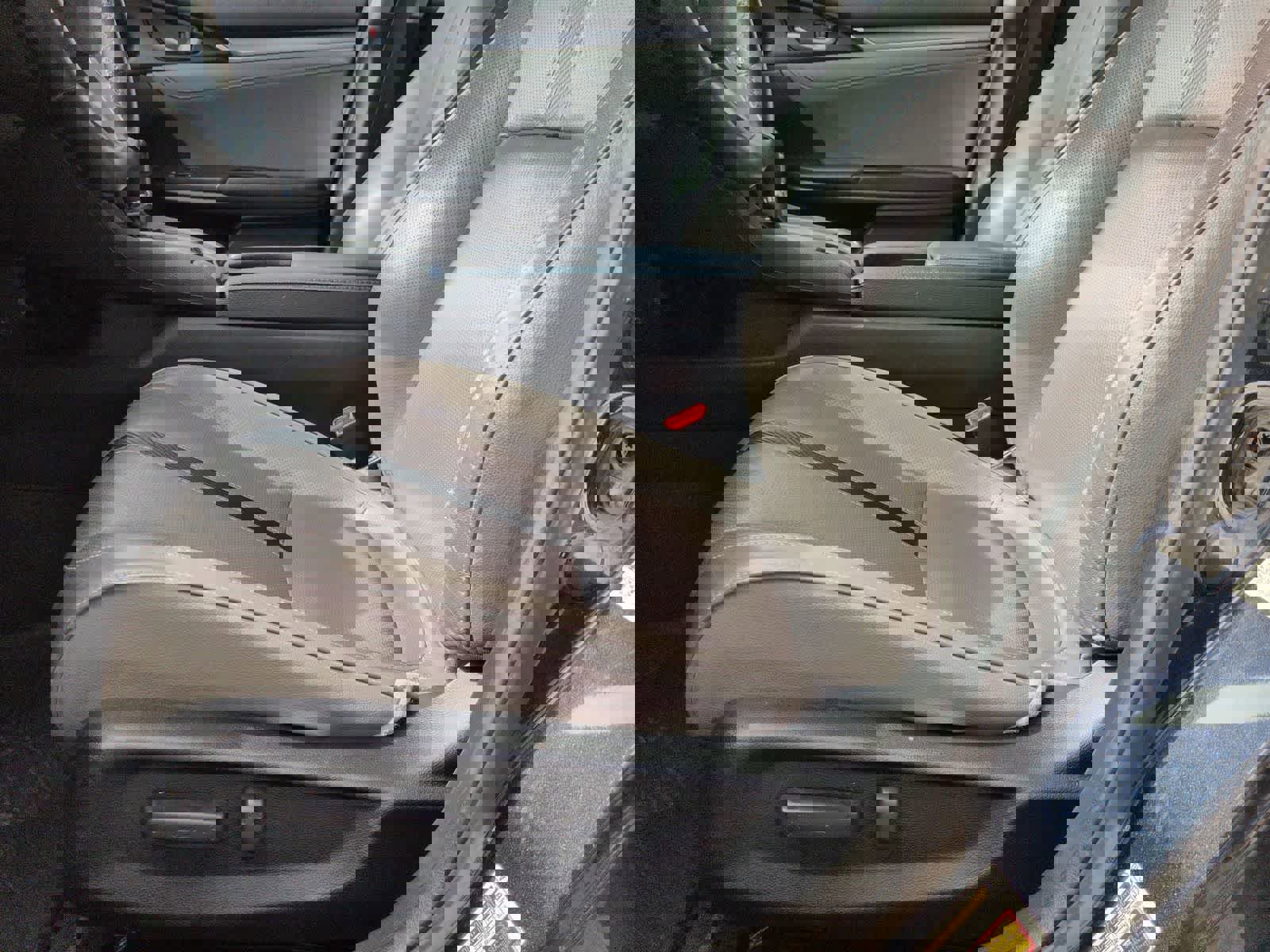 Used 2018 Honda Civic Touring image 16