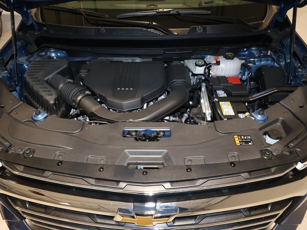 Used 2025 Chevrolet Traverse LT w/ Sun and Wheel Package image 45