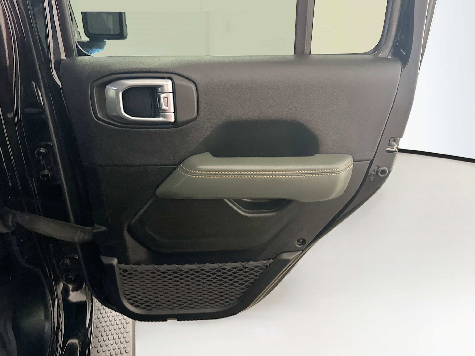 Used 2024 Jeep Wrangler High Altitude image 31