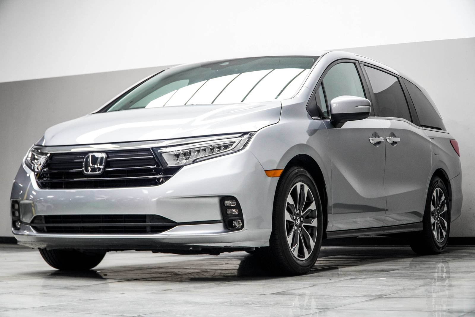 Used 2024 Honda Odyssey EX-L image 8