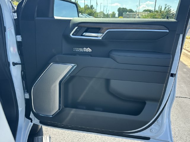 New 2026 Chevrolet Silverado 1500 High Country AWD/4WD image 14