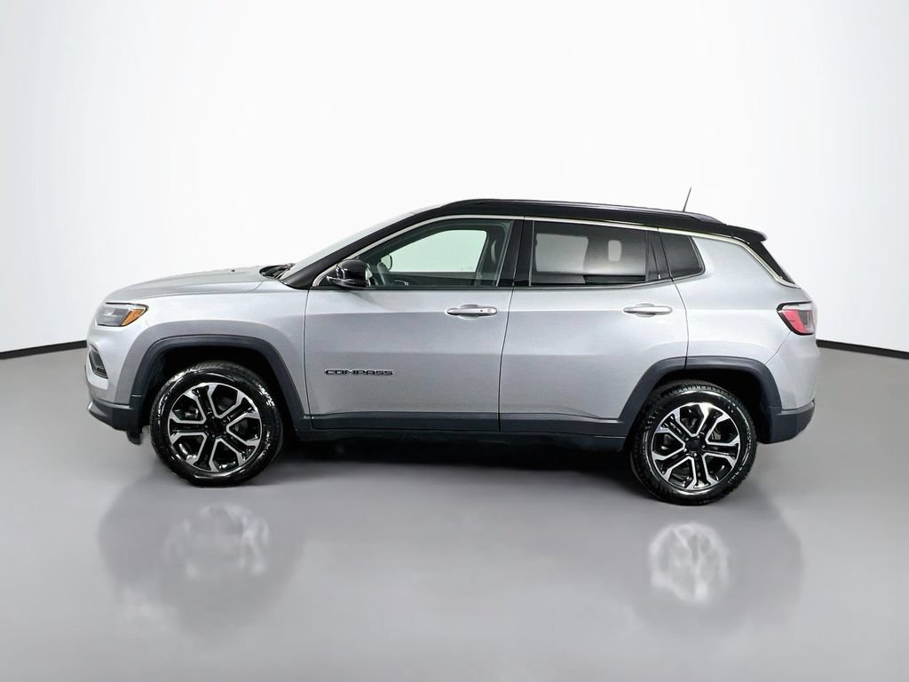 Used 2023 Jeep Compass Limited AWD/4WD image 4