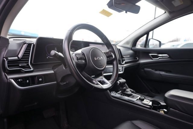 Used 2023 Kia Sportage EX image 20