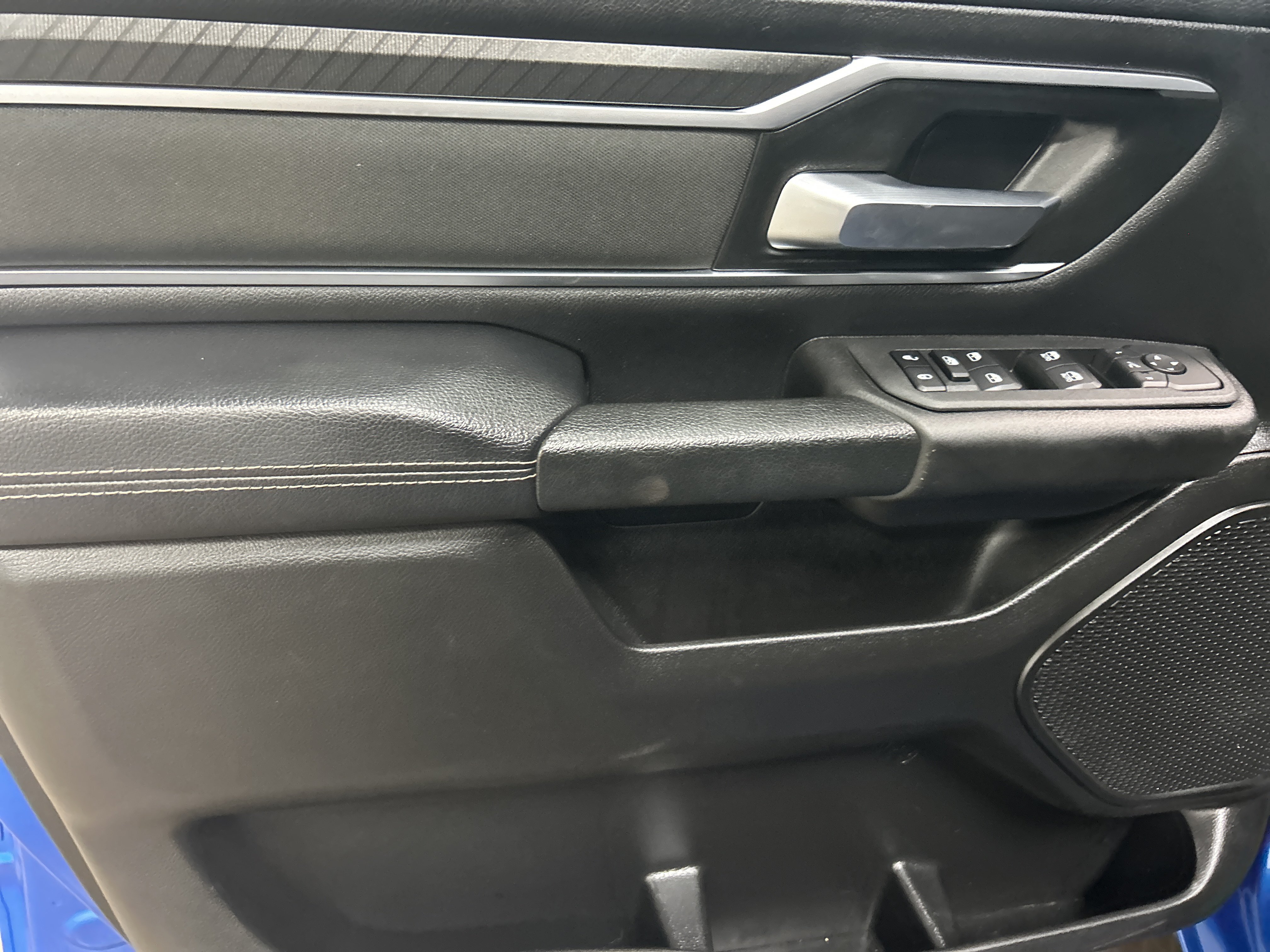 Used 2025 RAM 1500 Big Horn AWD/4WD image 11
