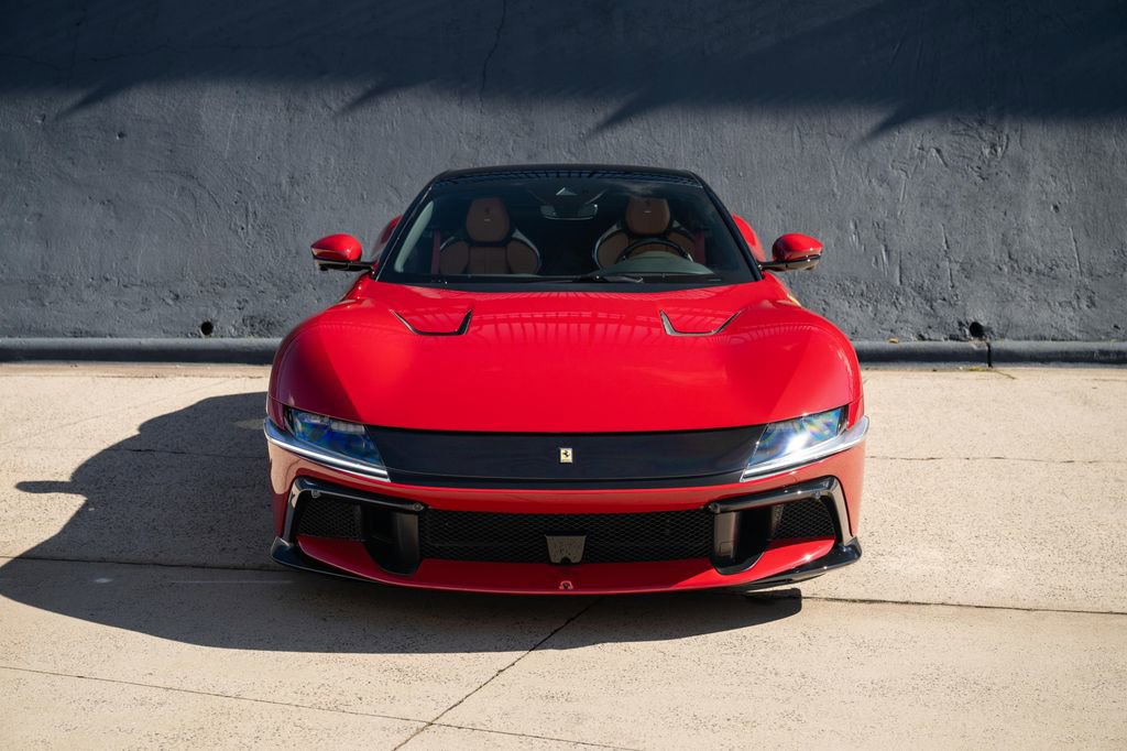 Used 2025 Ferrari 12Cilindri image 5