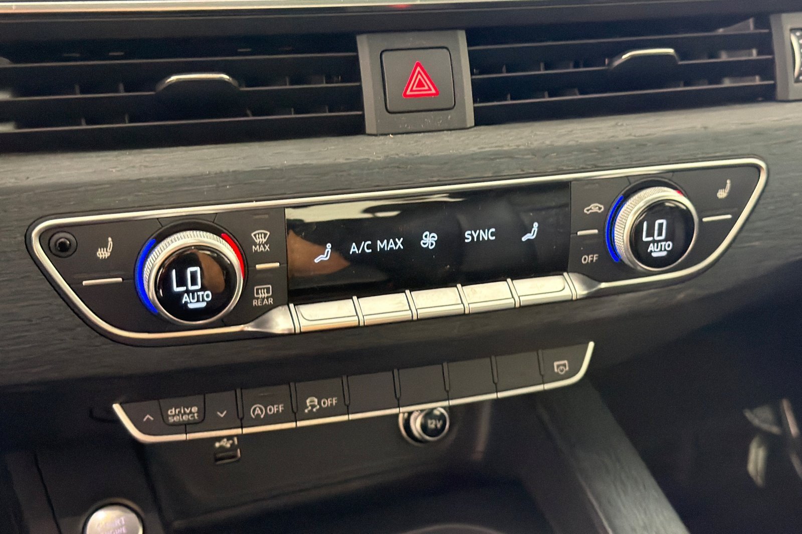 Used 2018 Audi A4 2.0T Ultra Premium FWD image 18