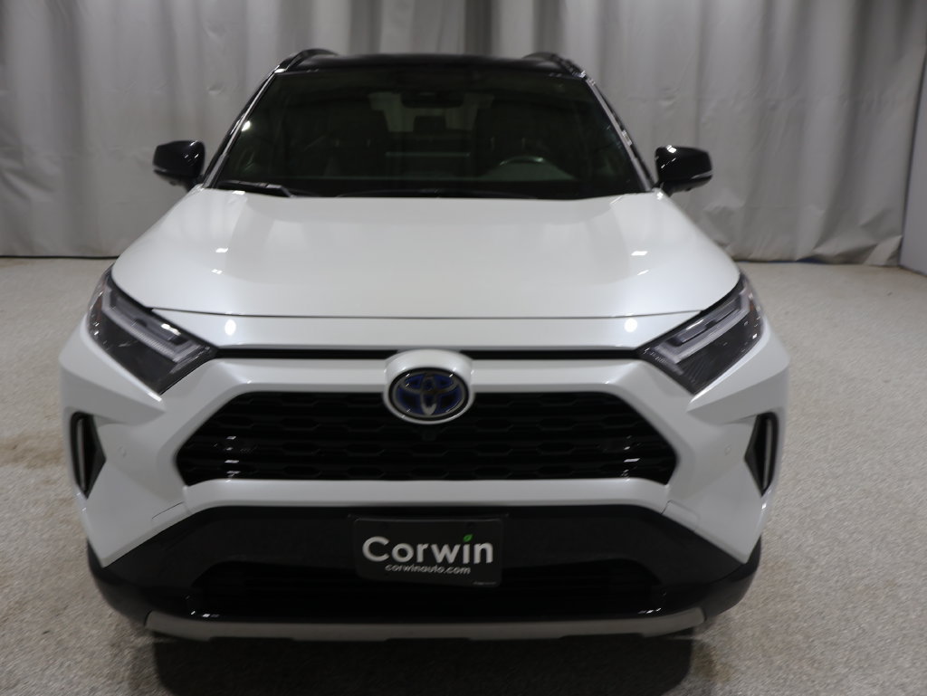 Used 2024 Toyota RAV4 XSE w/ Advanced Technology Package AWD/4WD image 9