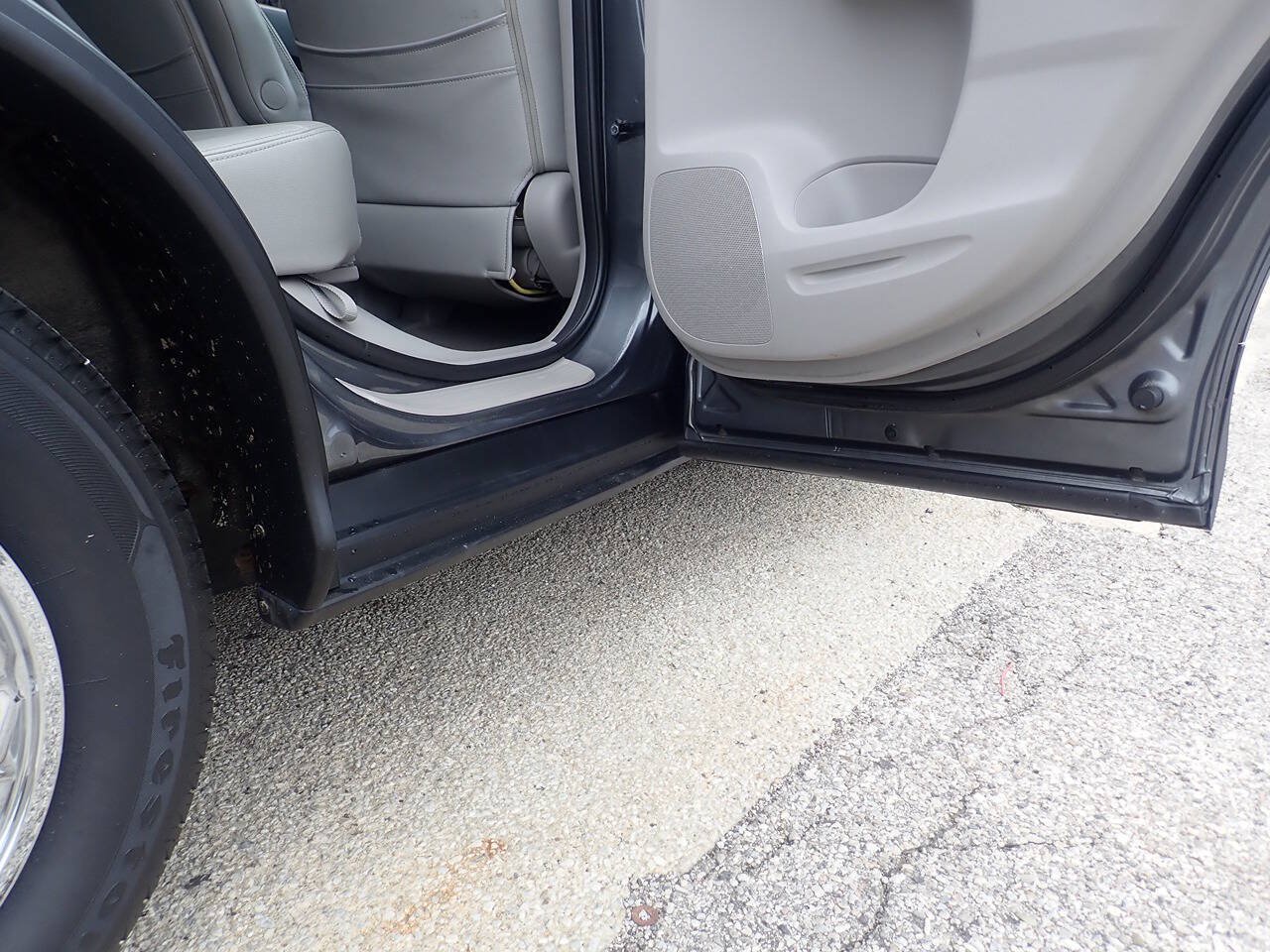 Used 2013 Honda CR-V LX image 27