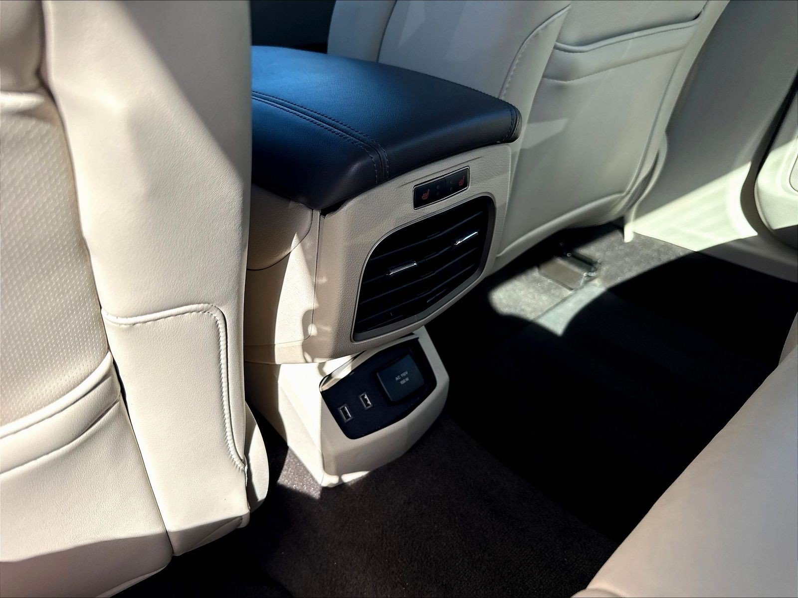 Used 2020 Lincoln MKZ Reserve w/ Elements Package FWD image 15