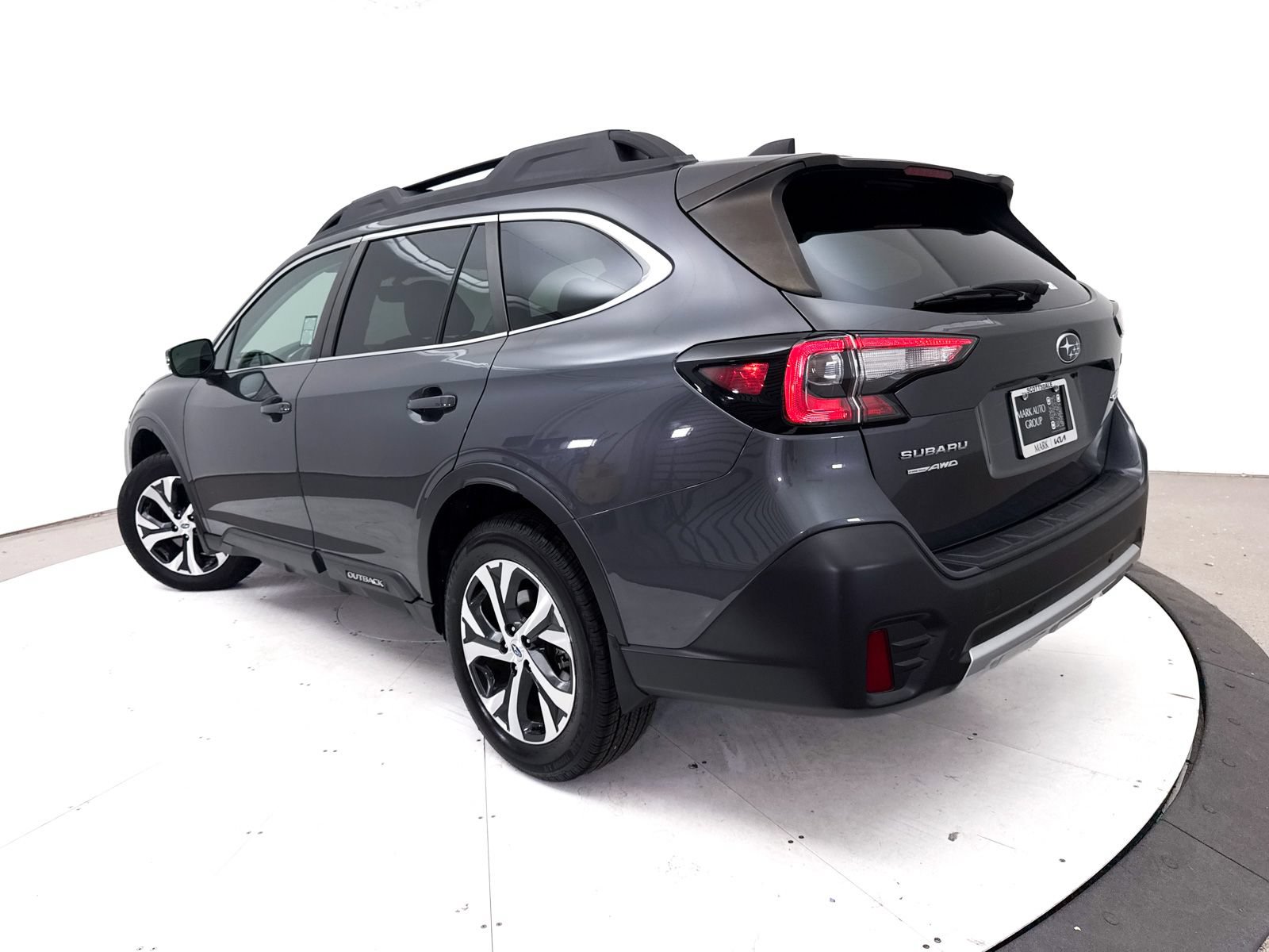 Used 2021 Subaru Outback Limited w/ Popular Package #2 AWD/4WD image 2