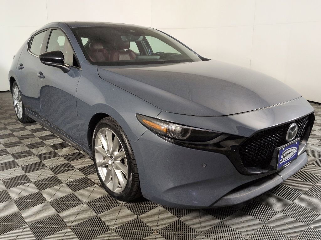 Used 2021 MAZDA MAZDA3 Hatchback w/Premium Plus Pkg AWD/4WD image 3