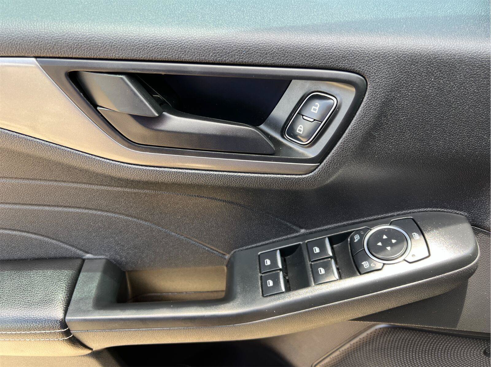Used 2023 Ford Escape Active w/ Tech Pack #1 FWD image 11
