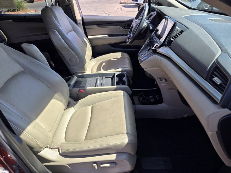 Used 2018 Honda Odyssey EX-L image 16