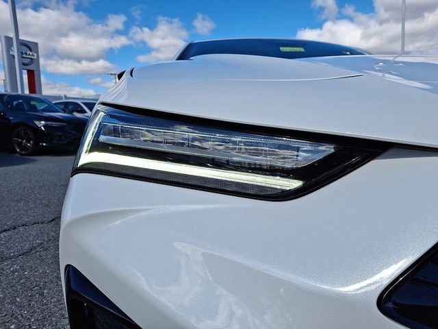 Certified 2025 Acura TLX w/ Technology Package image 9