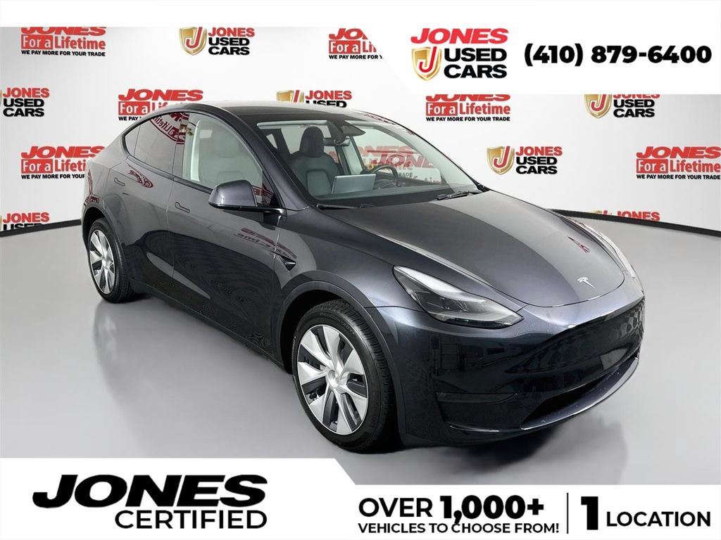 Used 2024 Tesla Model Y Long Range AWD/4WD image 1
