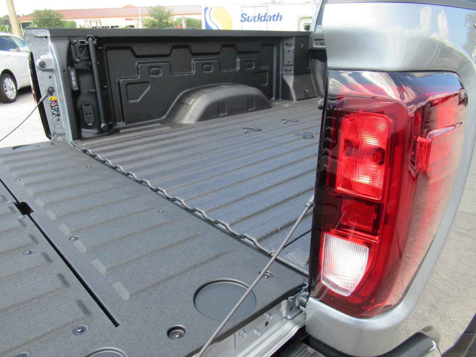 New 2026 GMC Sierra 2500 SLE w/ SLE Value Package; AWD/4WD image 29