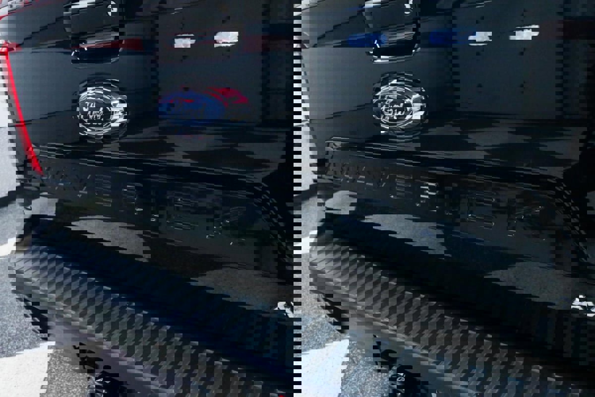 Used 2022 Ford Maverick Lariat w/ Lariat Luxury Package image 32