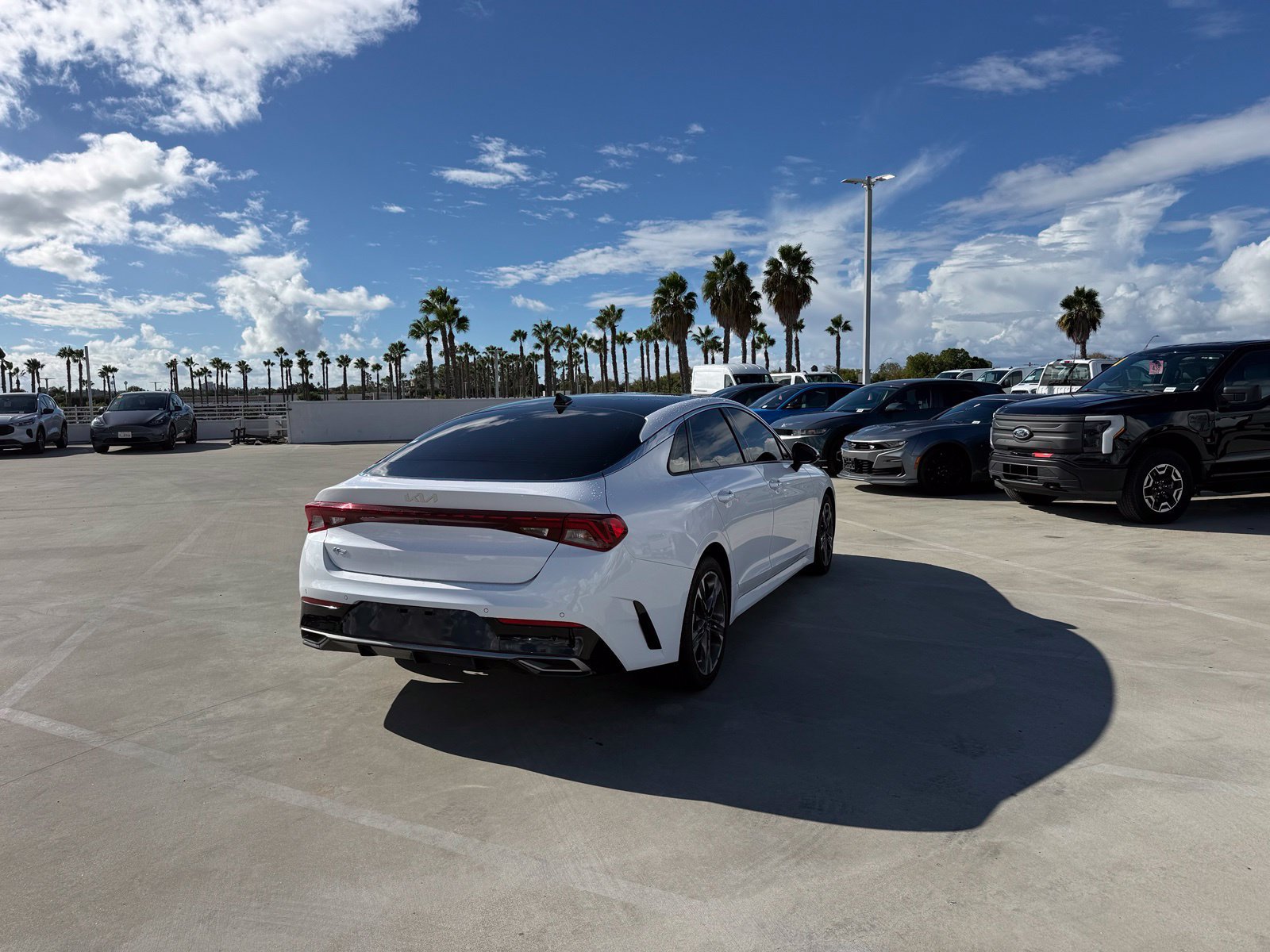 Used 2022 Kia K5 EX w/ EX Premium Package FWD image 3