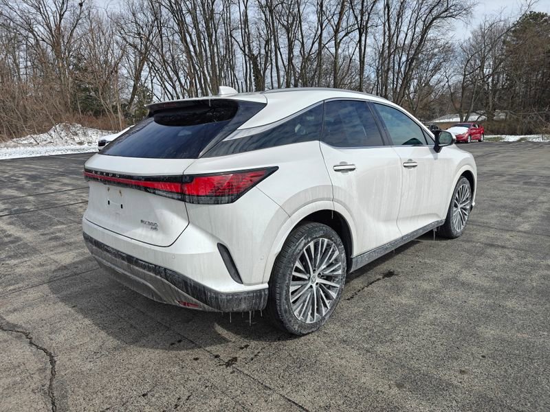 Used 2023 Lexus RX 350 Premium Plus w/ Accessory Package image 4