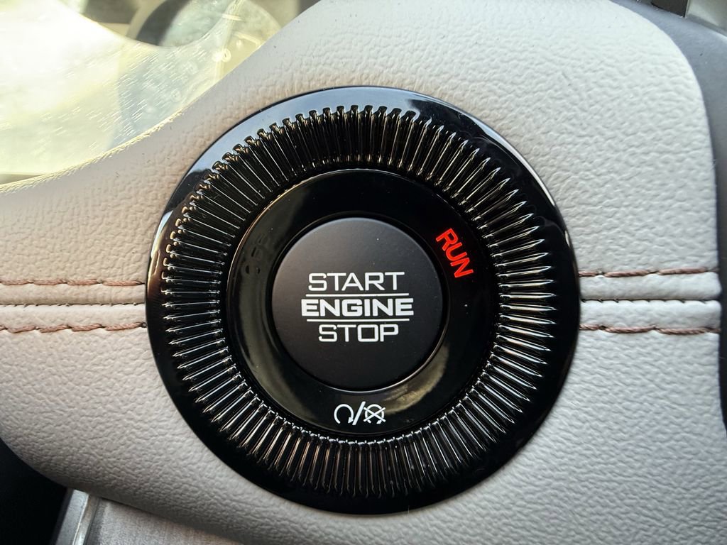 New 2026 Jeep Compass Limited image 20