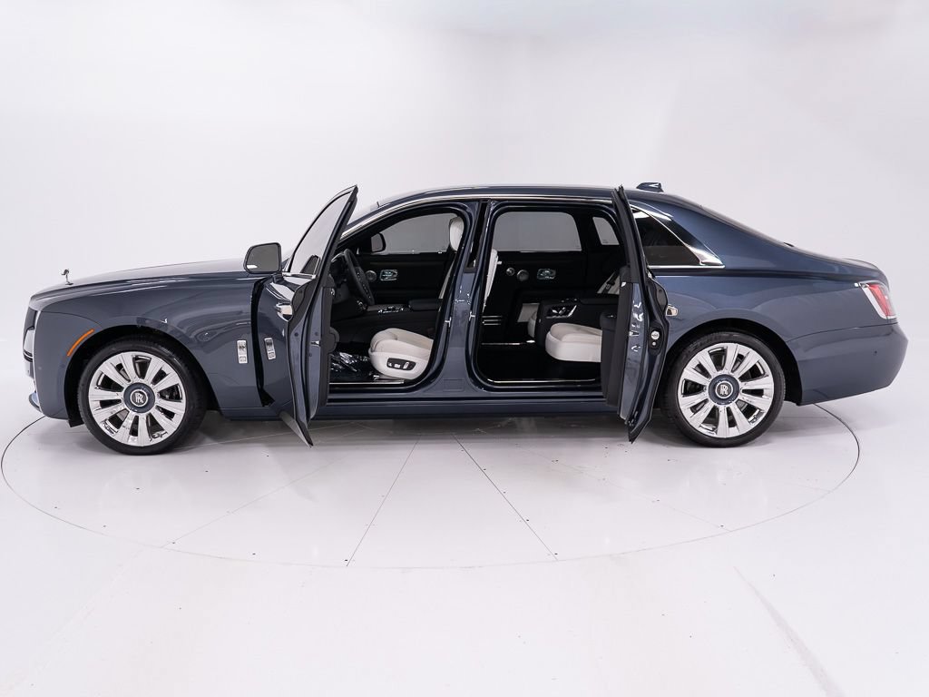 Certified 2023 Rolls-Royce Ghost Extended Wheelbase w/ Ghost Package AWD/4WD image 9