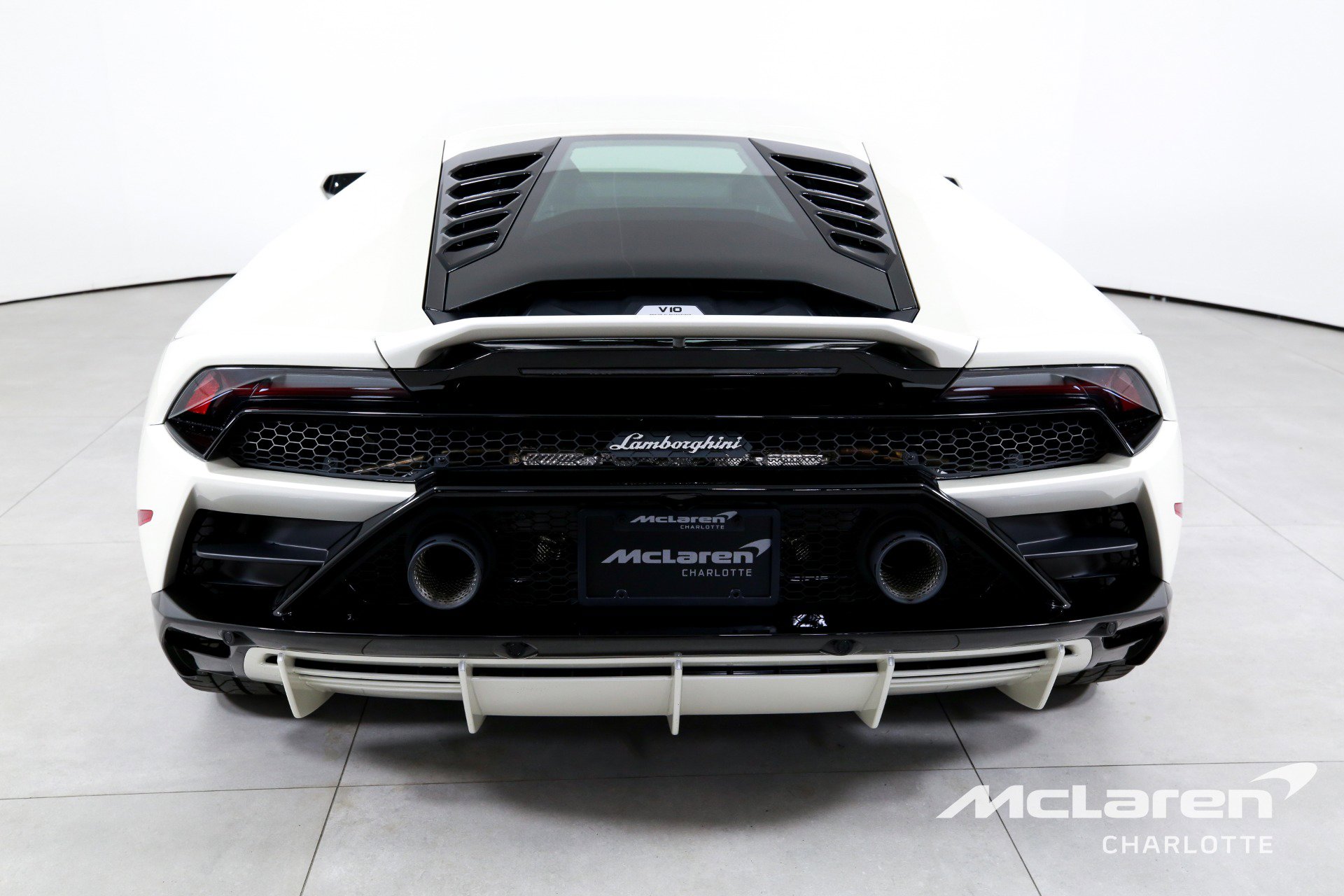 Used 2022 Lamborghini Huracan EVO image 7