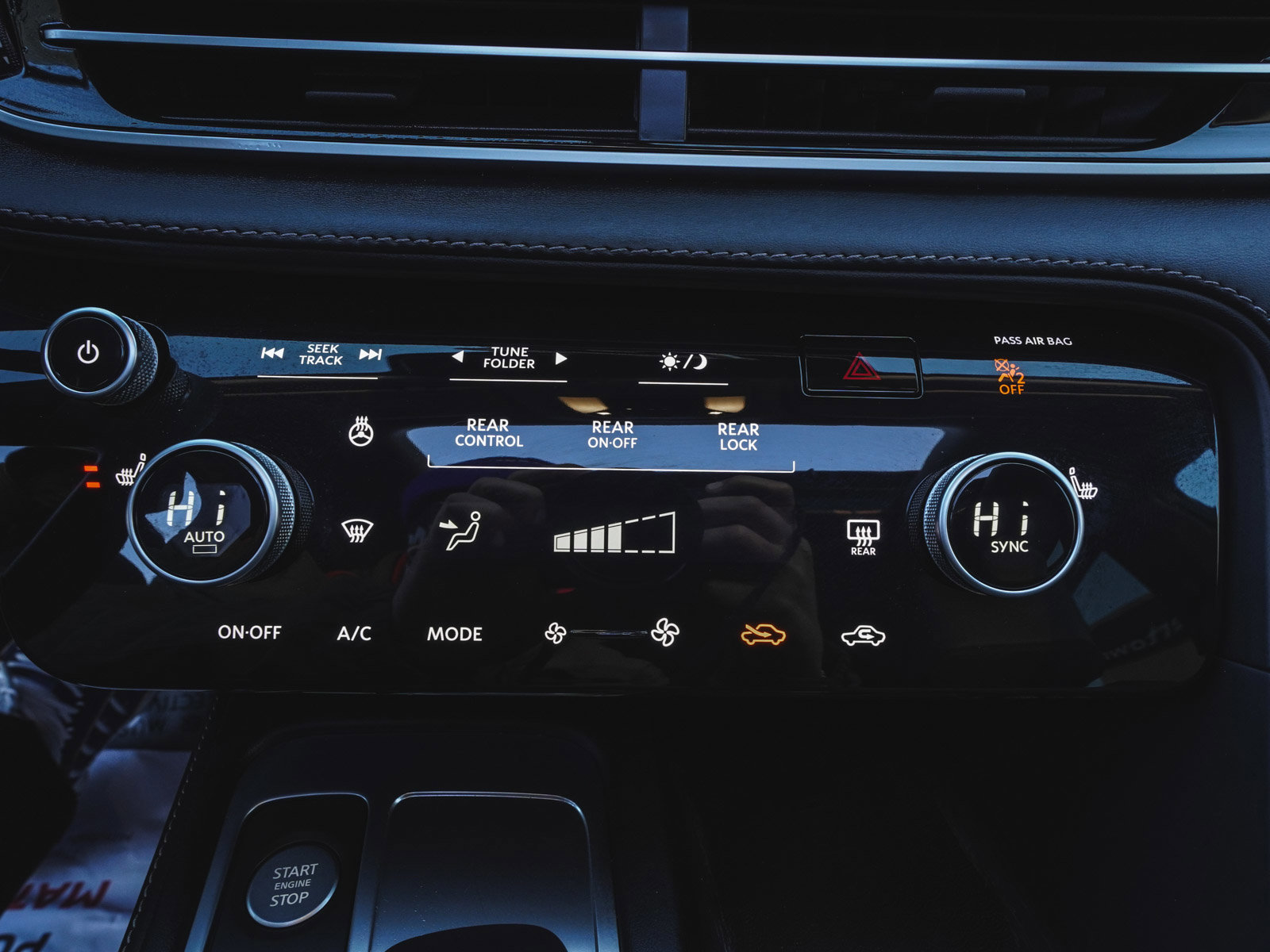 Used 2025 INFINITI QX60 Pure w/ Cargo Package image 19