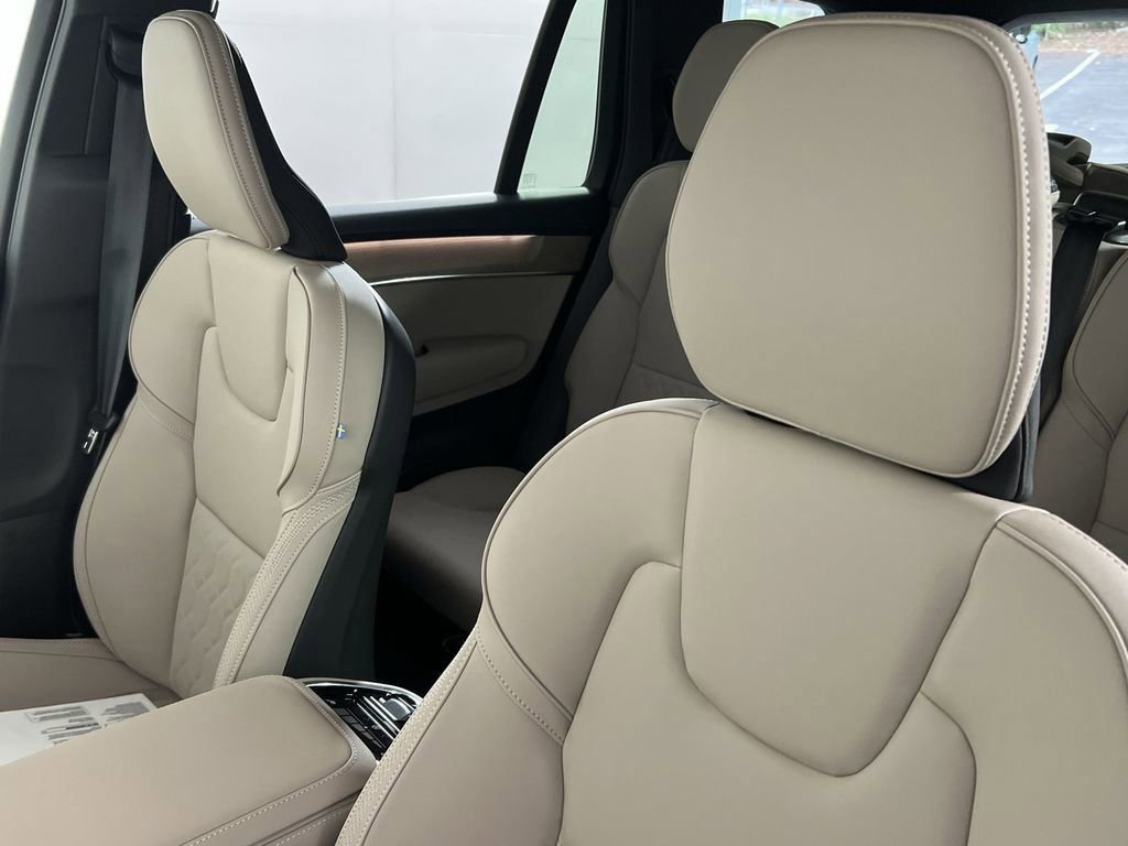 New 2026 Volvo XC90 B6 Plus w/ Protection Package Premier image 12