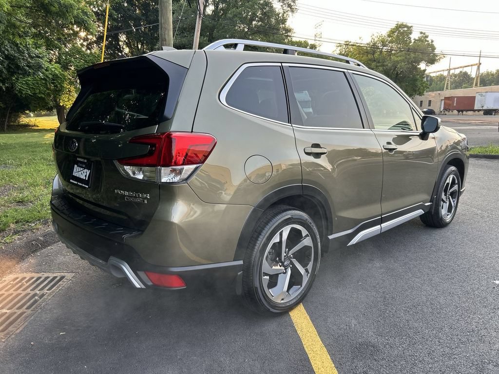Certified 2023 Subaru Forester Touring AWD/4WD image 8