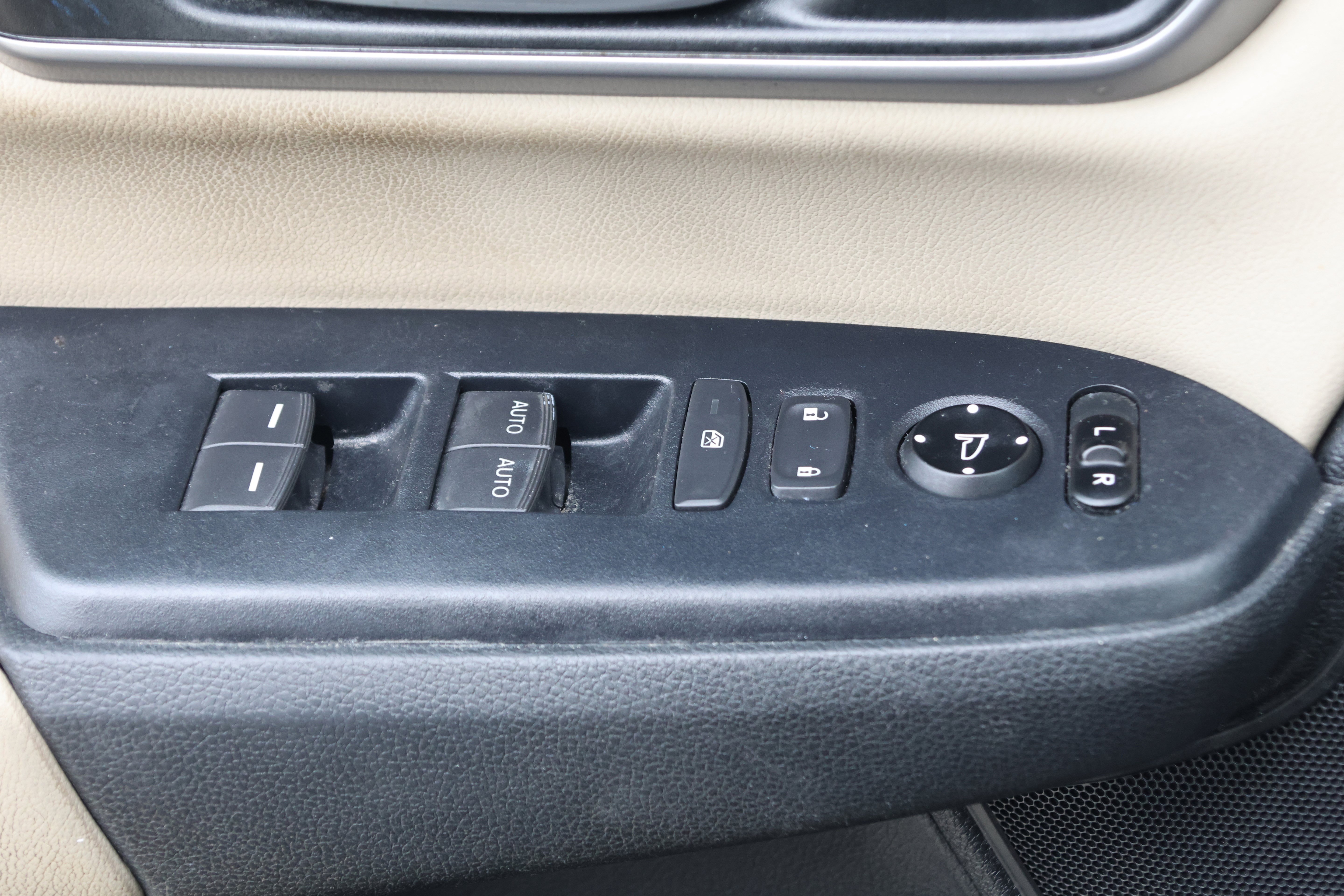 Used 2018 Honda CR-V EX-L image 14