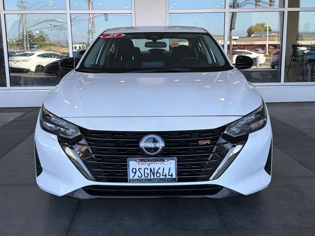 Used 2025 Nissan Sentra SR FWD image 4