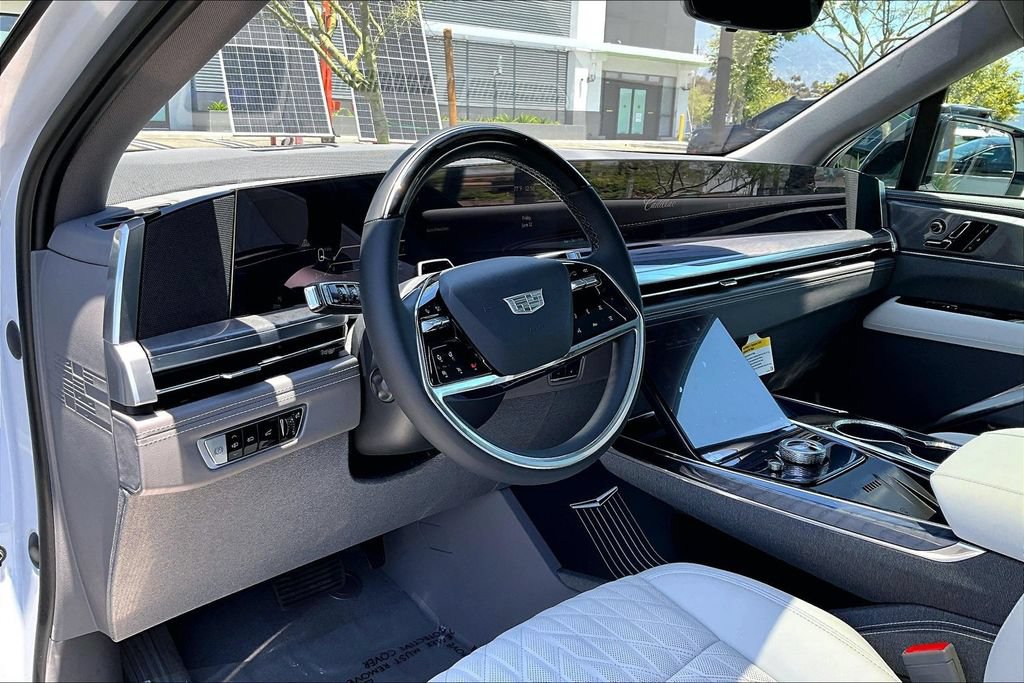 New 2026 Cadillac Escalade IQL Luxury w/ LPO, Floor Liner Package AWD/4WD image 9