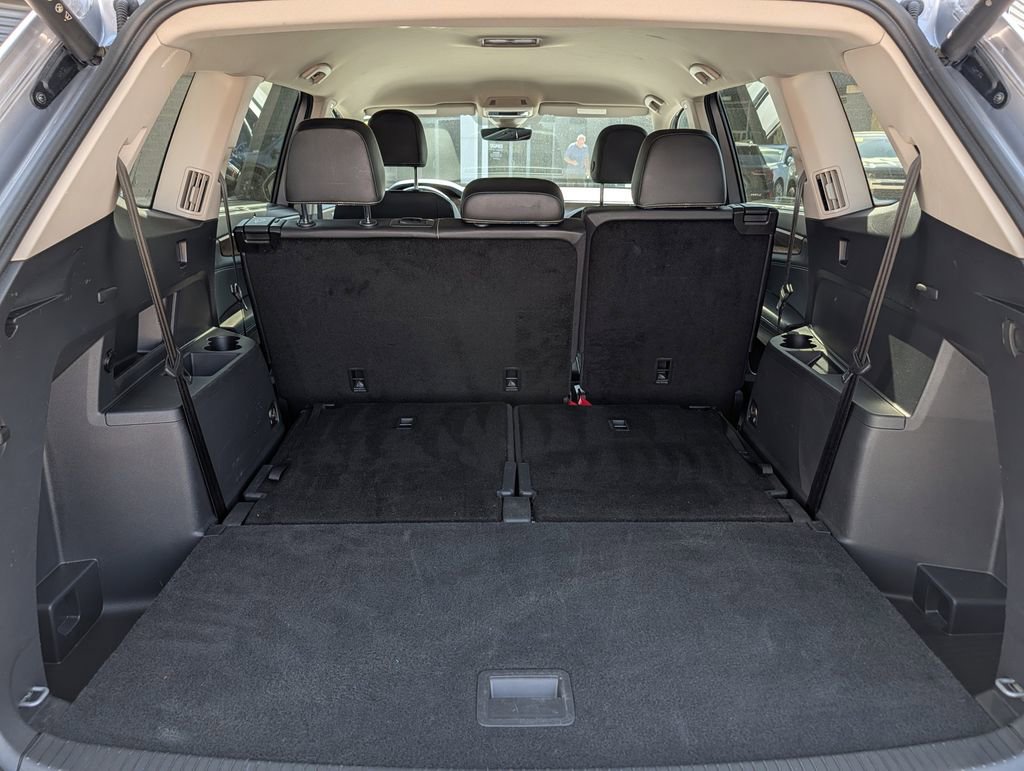 Used 2025 Volkswagen Atlas SE AWD/4WD image 21