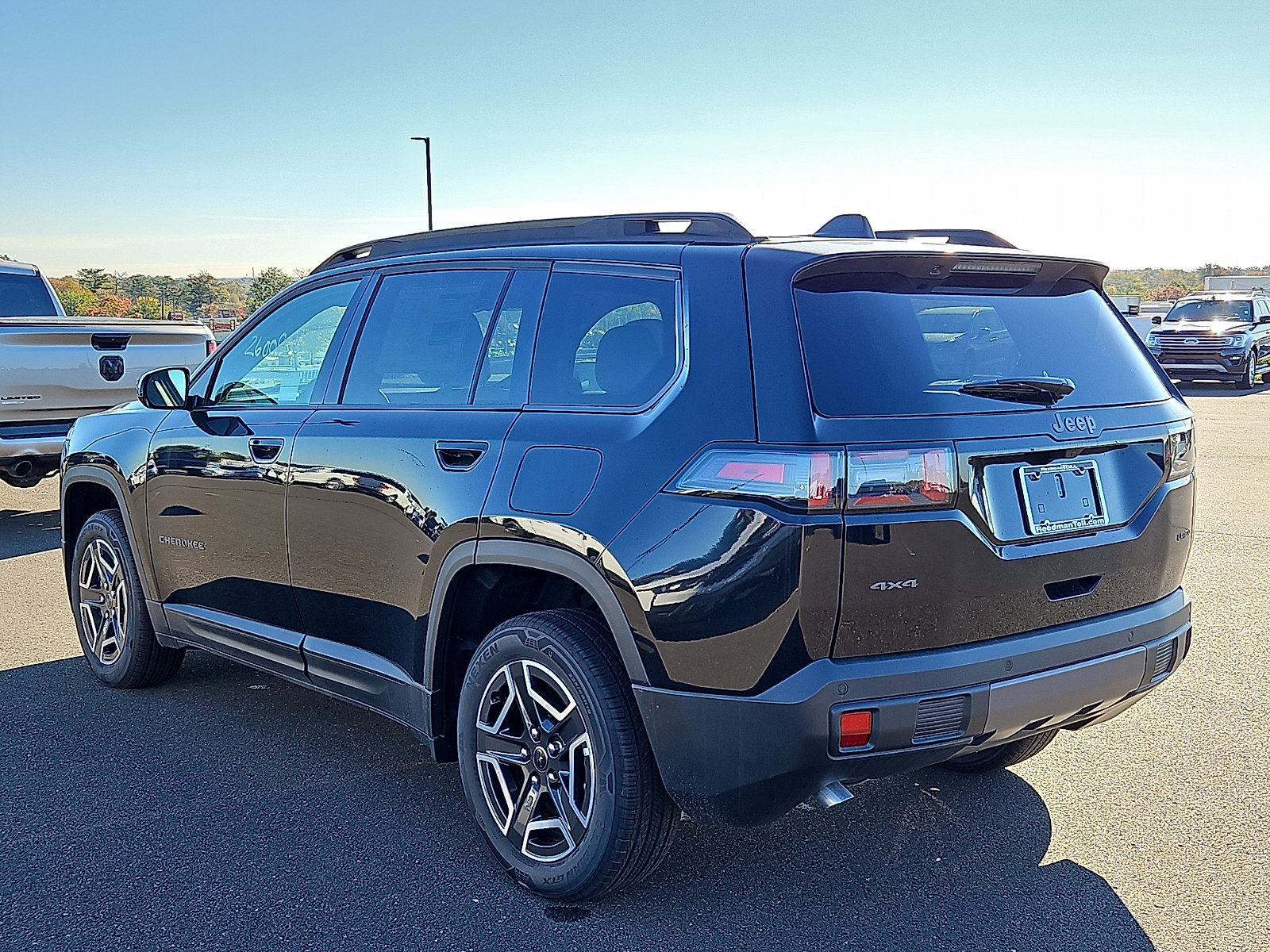 New 2026 Jeep Cherokee Laredo AWD/4WD image 3