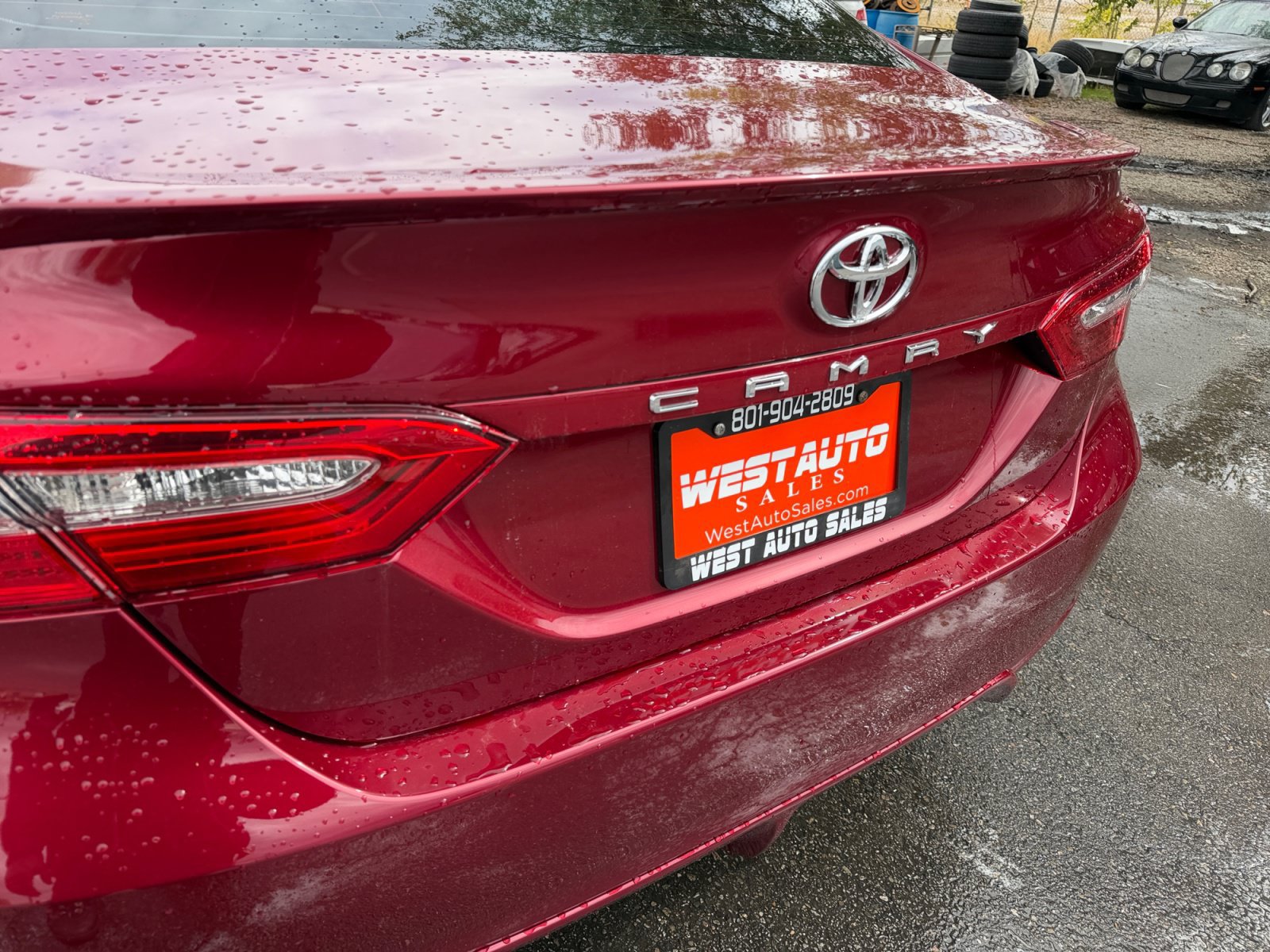 Used 2018 Toyota Camry SE w/ Moonroof Package FWD image 27