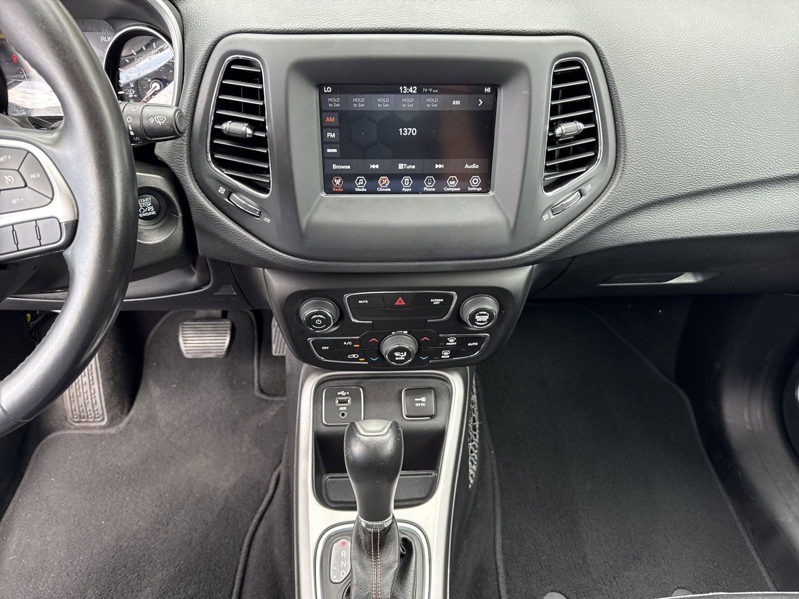 Used 2019 Jeep Compass Latitude w/ Popular Equipment Group image 28
