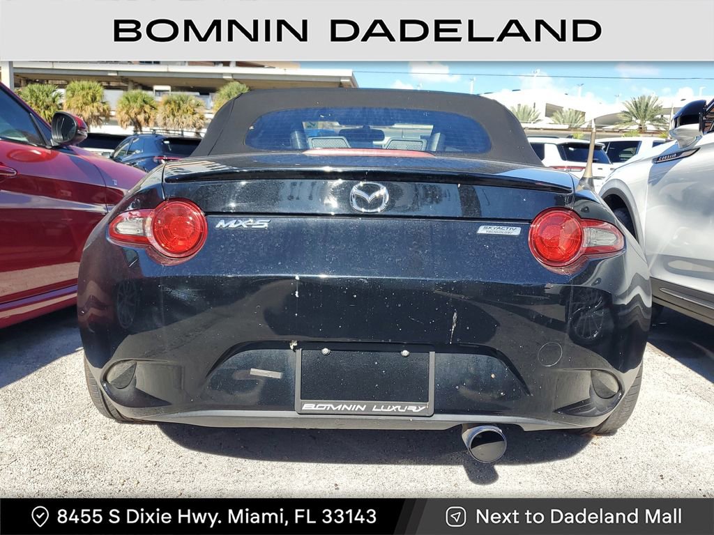 Used 2017 MAZDA MX-5 Miata Sport image 5