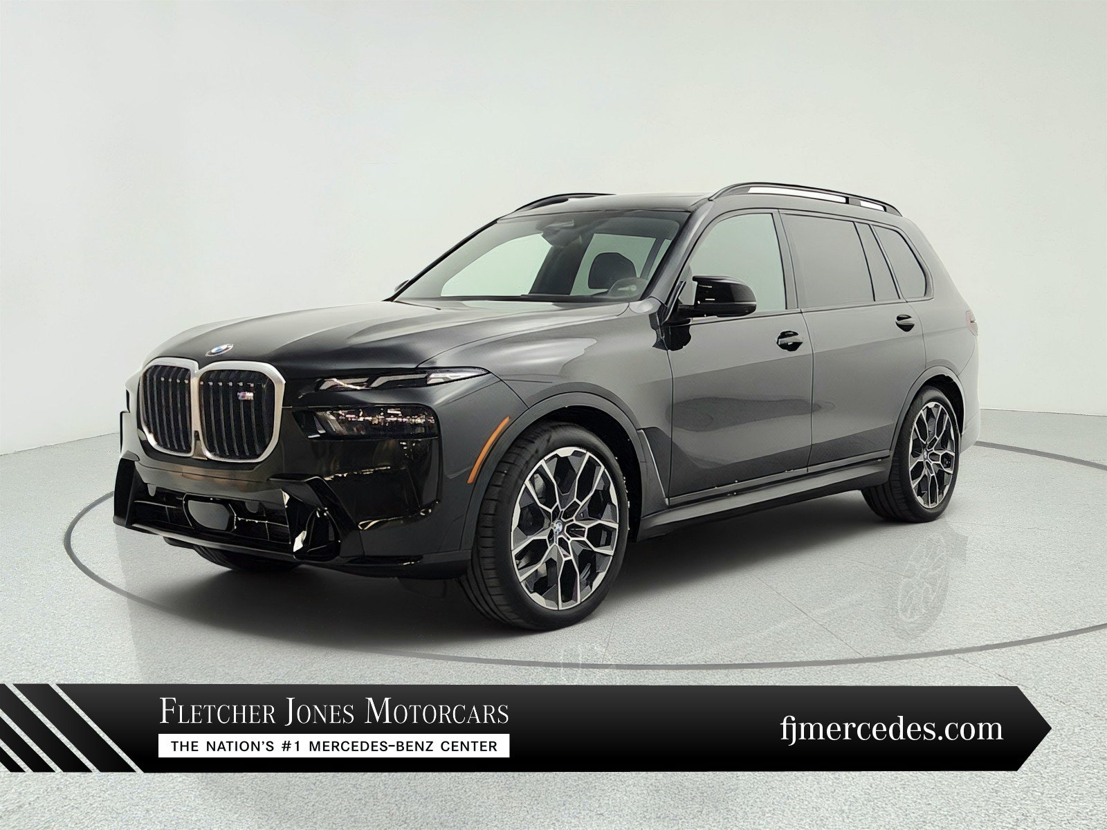 Used 2024 BMW X7 M60i AWD/4WD image 1