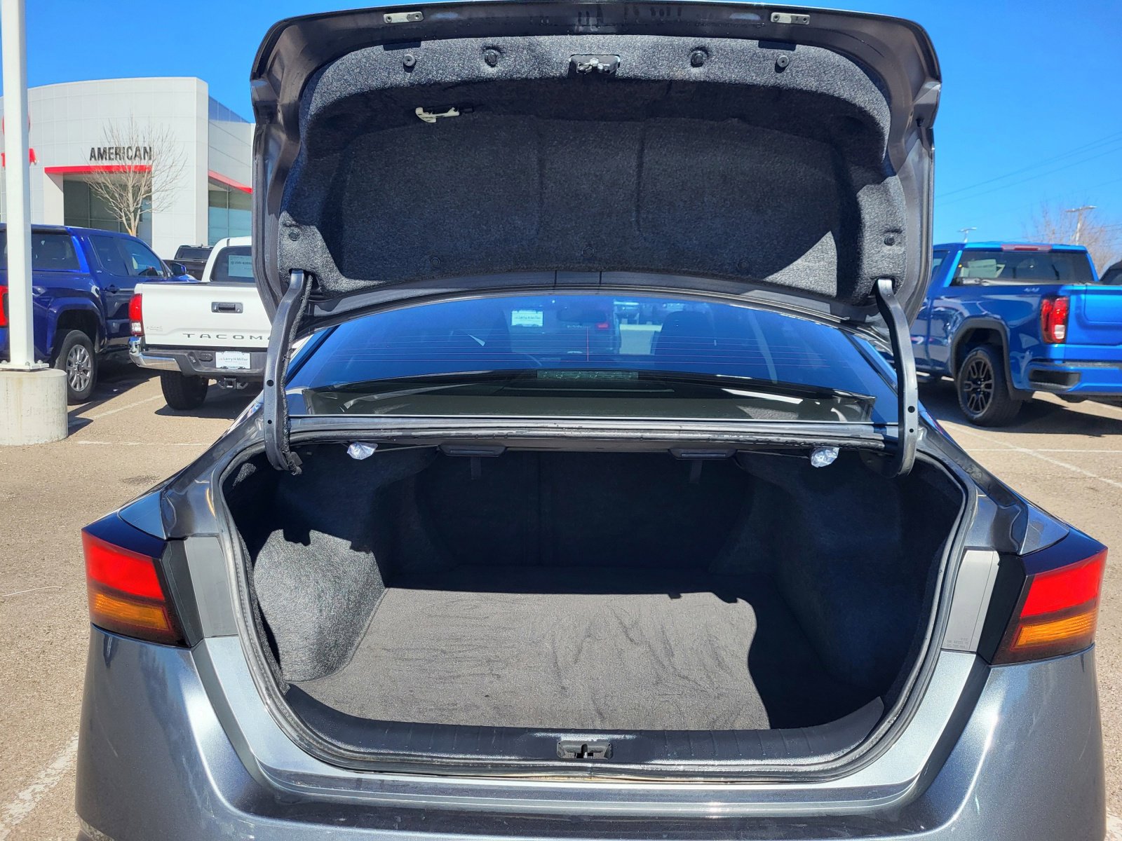 Used 2025 Nissan Altima 2.5 S image 20