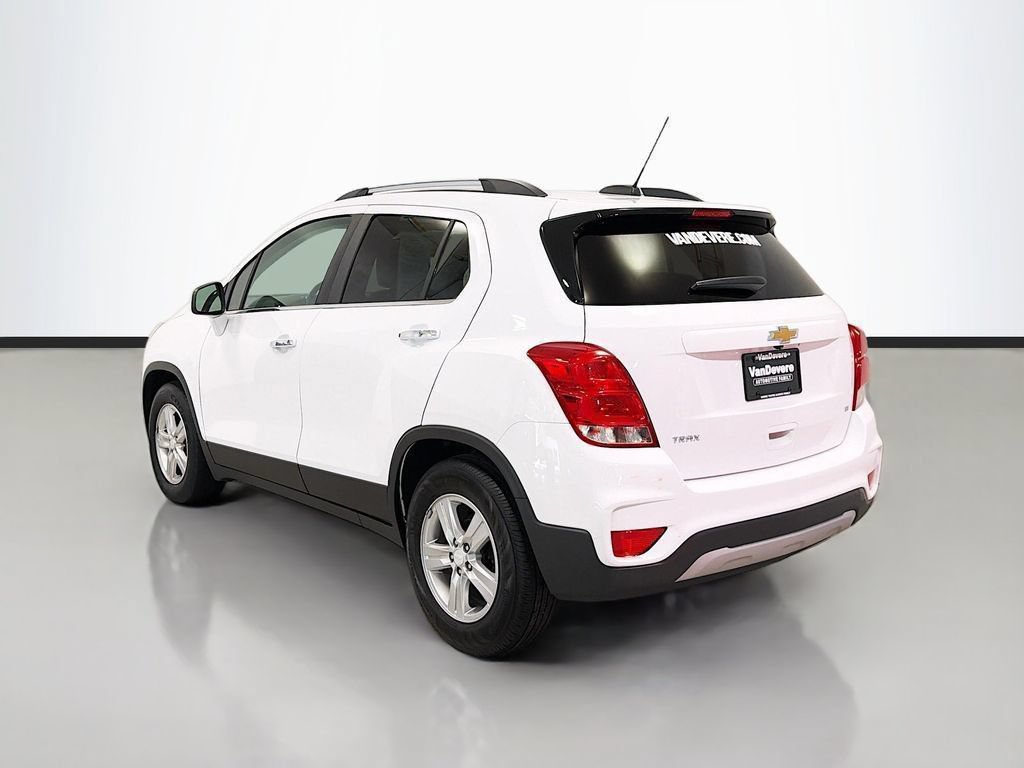 Used 2020 Chevrolet Trax LT w/ Sun & Sound Package FWD image 19