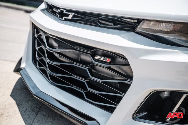 Used 2018 Chevrolet Camaro ZL1 RWD image 27