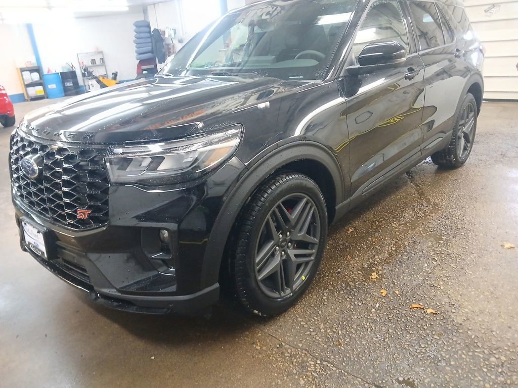 New 2026 Ford Explorer ST w/ Sun And Sound Package