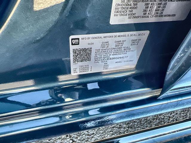 Certified 2024 Chevrolet Silverado 1500 High Country w/ Technology Package image 33