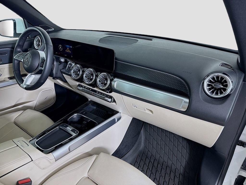 Used 2024 Mercedes-Benz GLB 250 GLB 250 image 28