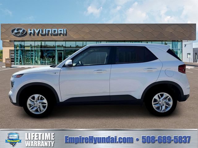 New 2026 Hyundai Venue SE FWD image 3