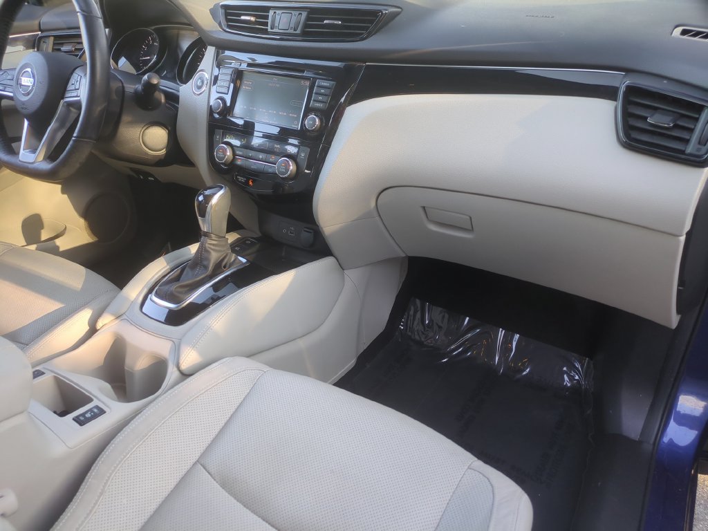 Used 2019 Nissan Rogue Sport SL AWD/4WD image 18